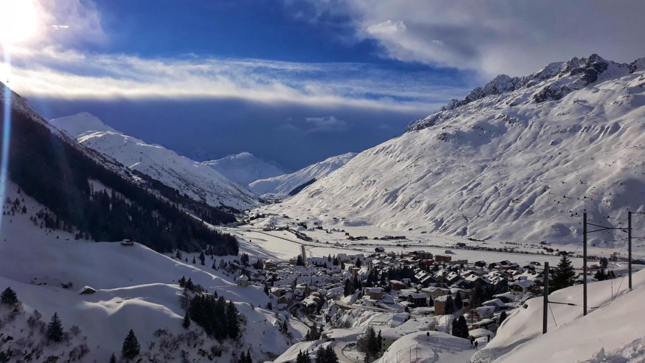 Hotel Bergidyll Andermatt Exterior photo