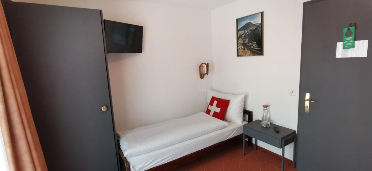 Hotel Bergidyll Andermatt Exterior photo
